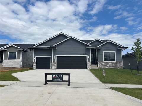 4653 177th Street, Urbandale, IA 50323