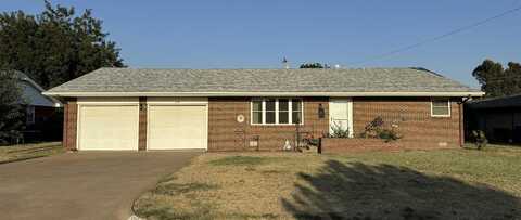 509 N Manning, Hennessey, OK 73742