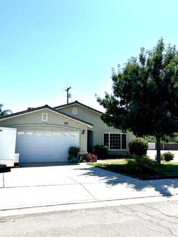 932 Lassen Street E, Avenal, CA 93204