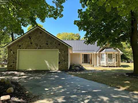 107 Valerie Trail, Kelleys Island, OH 43438