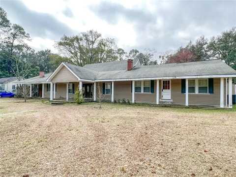 712 E Plum Street, Jesup, GA 31546