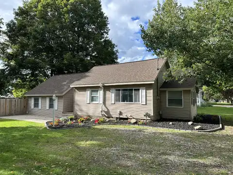 33 Fuller Street, Saranac, MI 48881