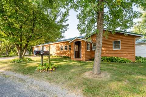 53027 Twin Lakes Road, Dowagiac, MI 49047