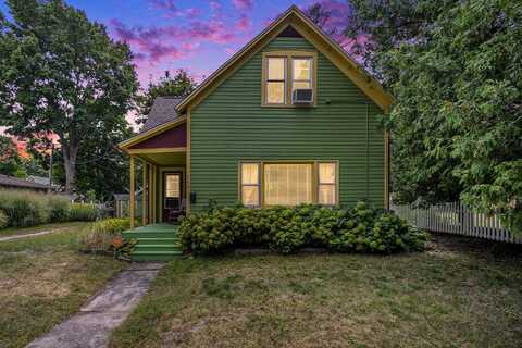 742 Green Street, South Haven, MI 49090