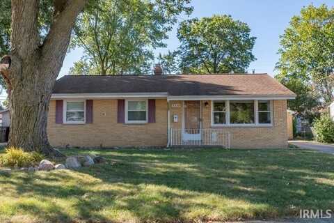 2734 Kettering Drive, South Bend, IN 46635