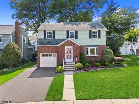 15 Glenview Rd, Nutley, NJ 07110