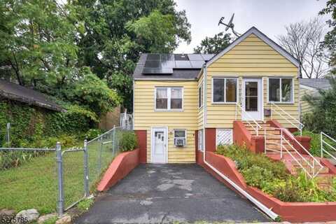 1596 Crescent Ave, Hillside, NJ 07205