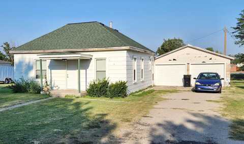 204 S 8th St, WaKeeney, KS 67672