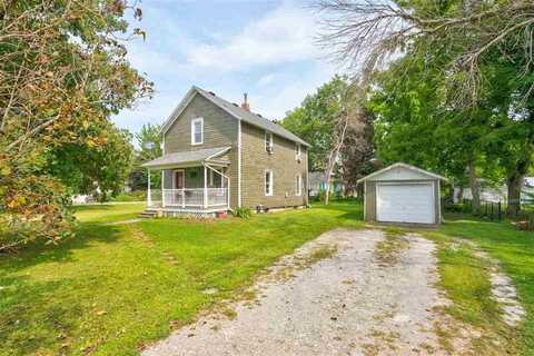 141 Hickory St E, Riverside, IA 52327