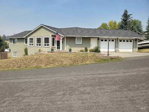 509 Christi Street, Troy, ID 83871