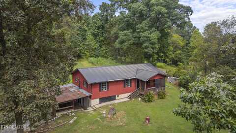 3624 Howell Rd, Mascot, TN 37806