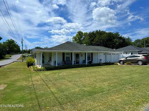 631 6Th St, Newport, TN 37821