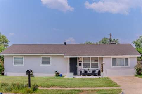 1108 Cypress St, Clovis, NM 88101