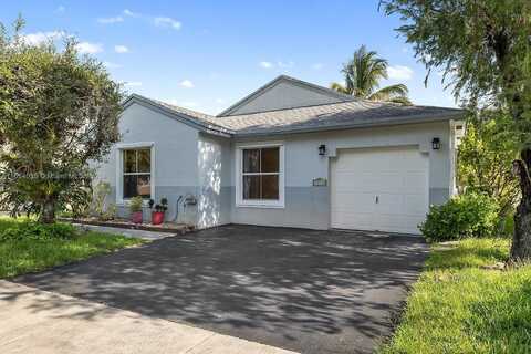 20770 NW 1st St, Pembroke Pines, FL 33029