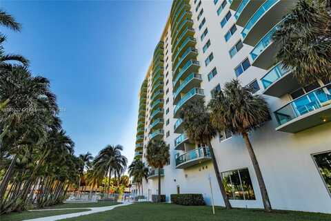 19380 Collins Ave, Sunny Isles Beach, FL 33160