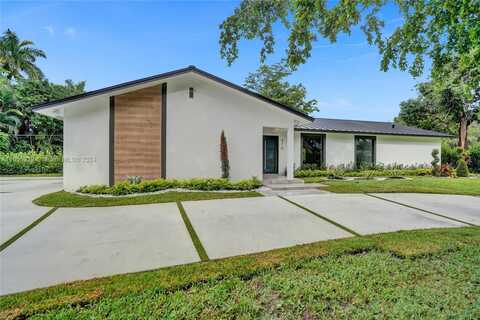 470 Petersburg Ter, Plantation, FL 33325