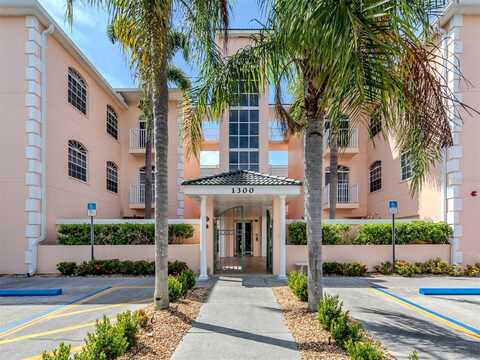 1319 GONDOLA PARK DRIVE, VENICE, FL 34292