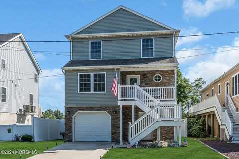 822 Jersey Avenue, Union Beach, NJ 07735