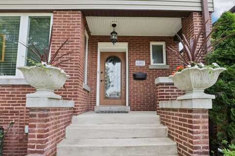 6307 W Berenice Avenue, Chicago, IL 60634