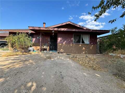 7637 Cherokee Trail, Yucca Valley, CA 92284