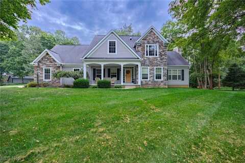 342 Hunter Hills Drive, Clinton, OH 44216