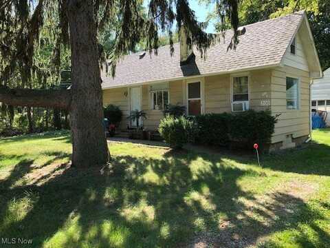 2130 Sypher Road, Akron, OH 44306