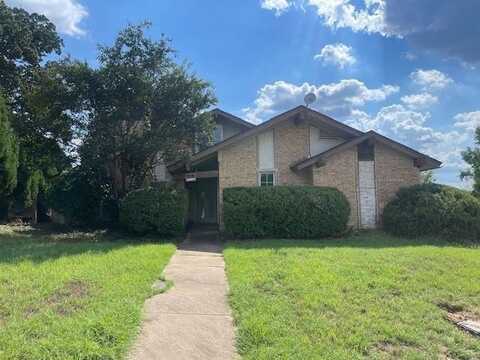 704 Ridgeway Road, Joshua, TX 76058