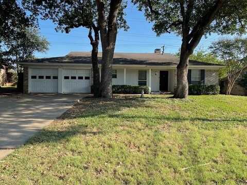 604 Tumbleweed Drive, Hurst, TX 76054