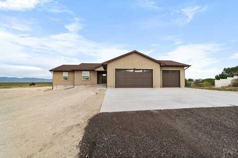 333 Montecito Dr, Pueblo West, CO 81007