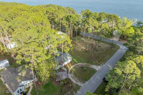 107 Infield Dr, Carrabelle, FL 32322