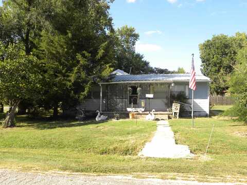 204 W 12th, Eureka, KS 67045