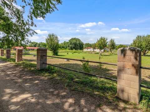 16 Private Dr. 1007, Alcalde, NM 87511