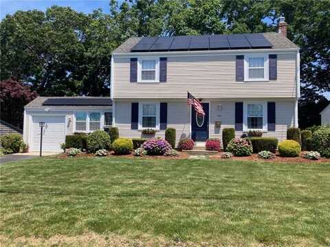 90 Greenwich Avenue, East Providence, RI 02914