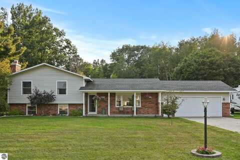 9090 Windsong Drive, Cadillac, MI 49601