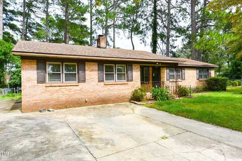 5710 Chisholm Trail, Fayetteville, NC 28303