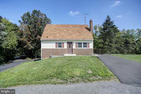 15 LYNN AVENUE, NEWBURG, PA 17240