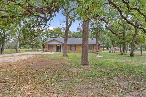 290 Briar Lane, Chilton, TX 76632