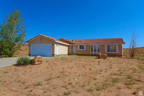 303 W PLATEAU, Ticaboo, UT 84533