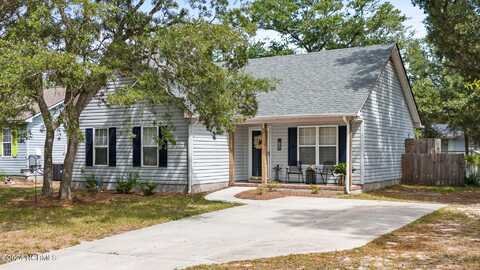 130 NE 19th Street, Oak Island, NC 28465