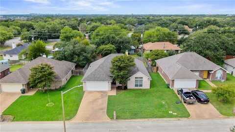 4900 Winchester Drive, Bryan, TX 77802