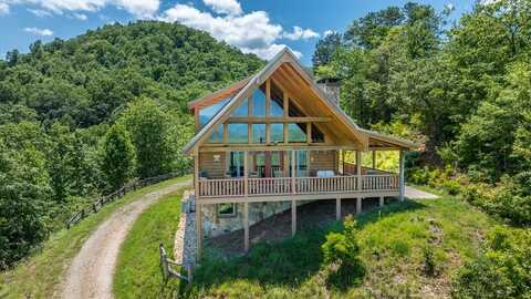 267 Burningtown Falls, Franklin, NC 28734