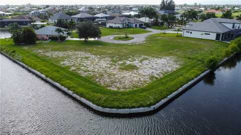 1256 NW 39th Avenue, Cape Coral, FL 33993