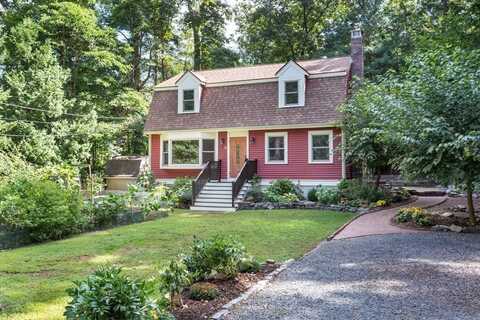 31 Lakeshore Drive, Norfolk, MA 02056