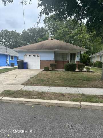 24 Mount Matterhorn Lane, Toms River, NJ 08753