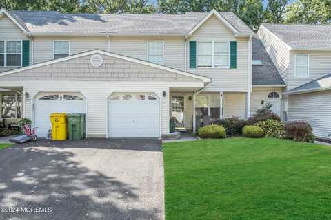 573 Woodbine Lane, Lakewood, NJ 08701