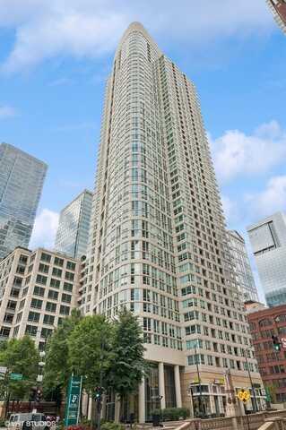 345 N LASALLE Boulevard, Chicago, IL 60654