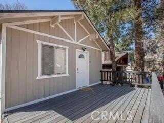 358 San Bernardino Avenue, Sugarloaf, CA 92386