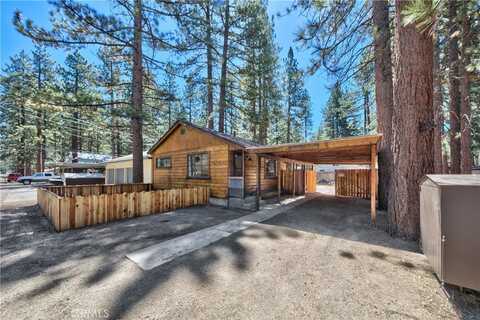 904 Tallac Avenue, South Lake Tahoe, CA 96150