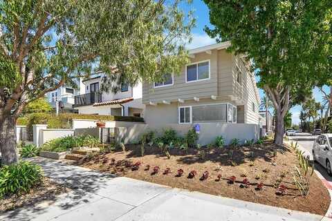 500 Larkspur Avenue, Corona del Mar, CA 92625