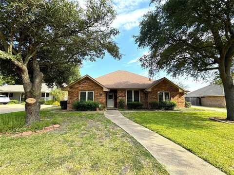 1207 High Ridge Drive, Duncanville, TX 75137